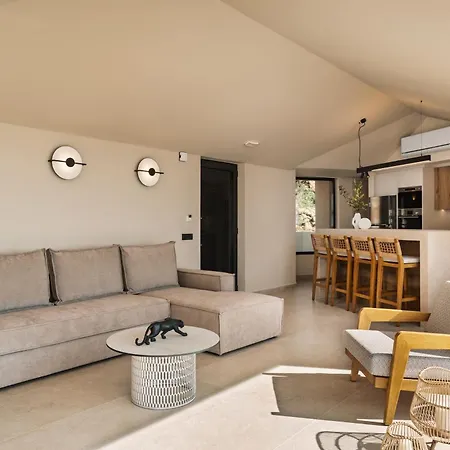 Ino Kefalonia * Lourdata (Kefalonia)