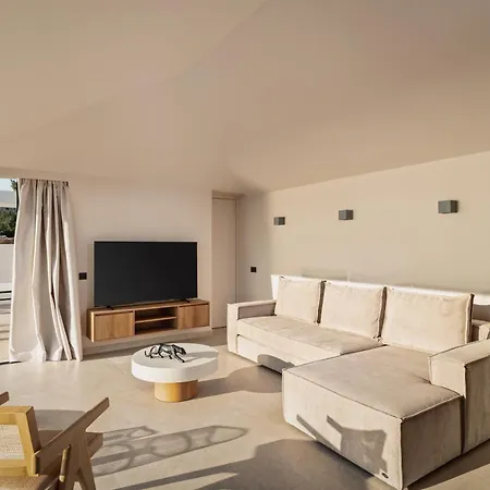 Ino Kefalonia * Lourdata (Kefalonia)